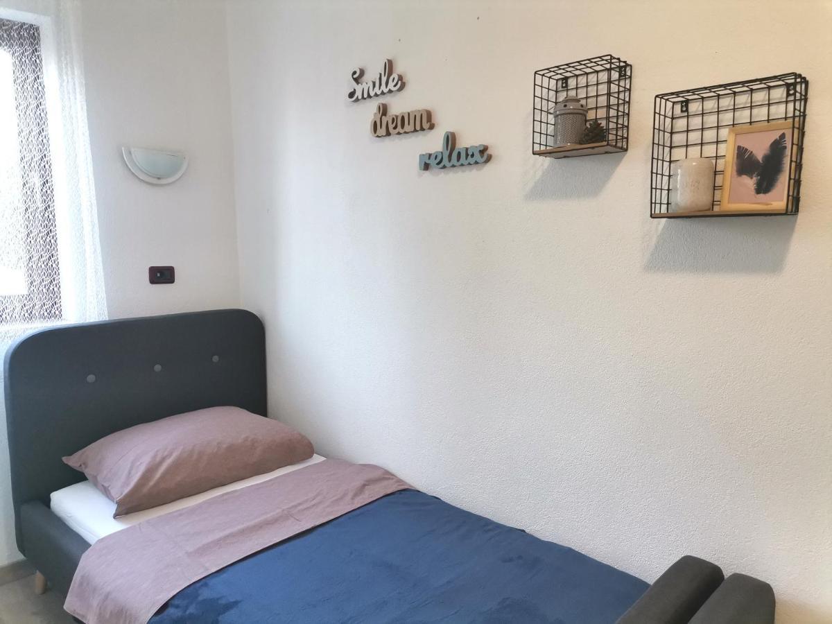 Renato Apartment Basanija